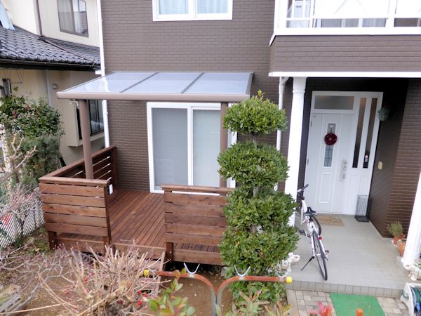 落ち着いたナチュラルデッキ空間の完成。