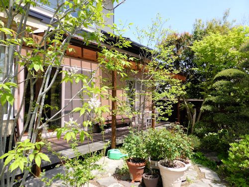 天然木製テラス屋根の完成。