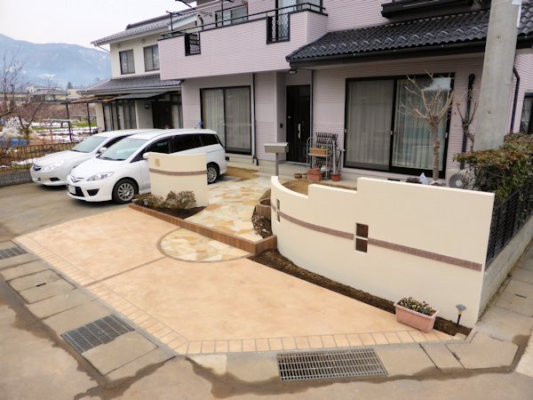 リフォームで駐車場を増設。