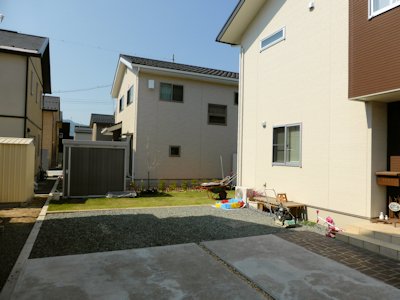 既存のエクステリアに＋Ｇとココマを増設。