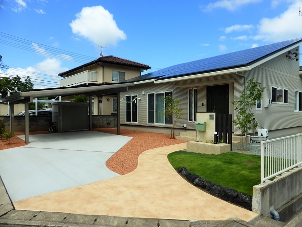 門柱にこだわると、家の格も上がります。