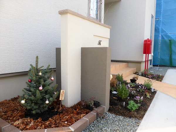 ＋Gで仕切って落ち着いたガーデンに。