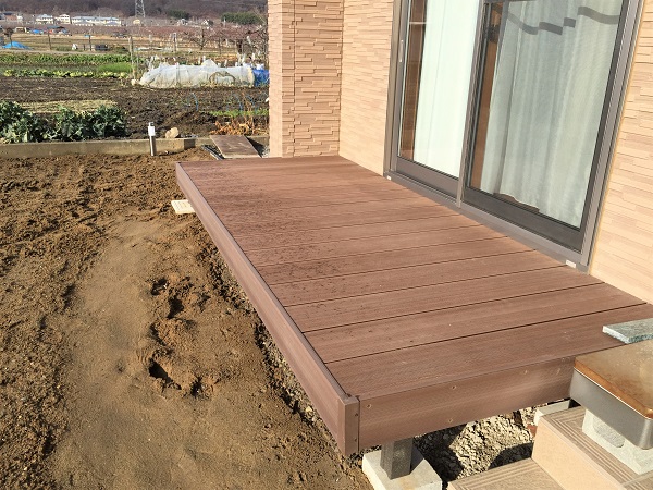 豪雪地のガーデンルーム。