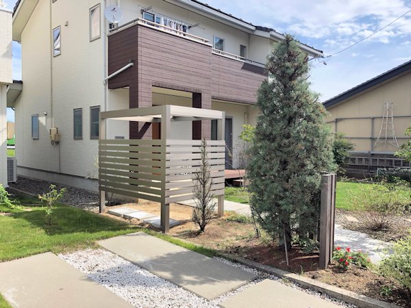 プラスGで作るサイクルポート（駐輪場）。