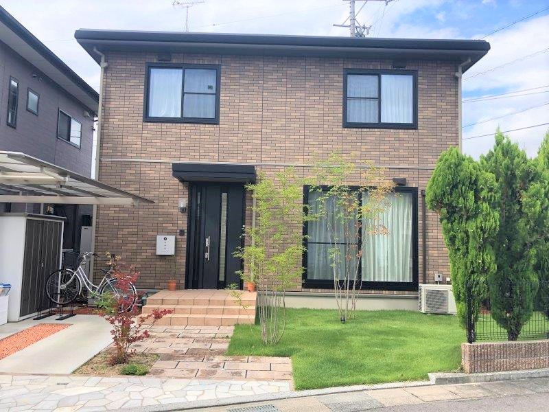 ファサードのリニューアルで、高低差の不具合も解消。