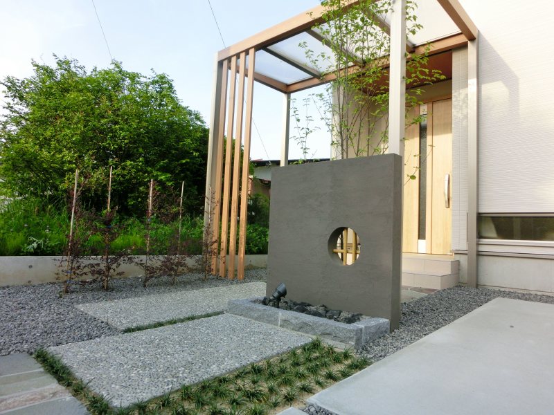 和モダンのファサード空間。