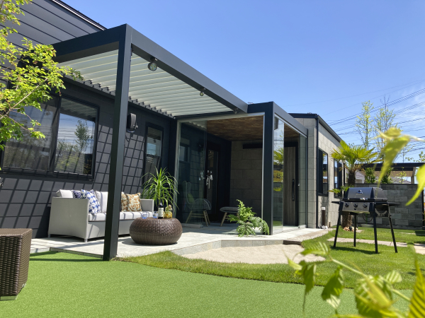 新しいガーデンファニチャーを設置！！