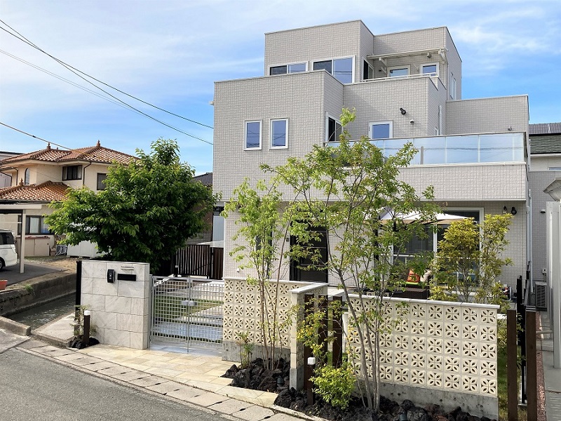 事例追加　『リゾートを感じるファサード』