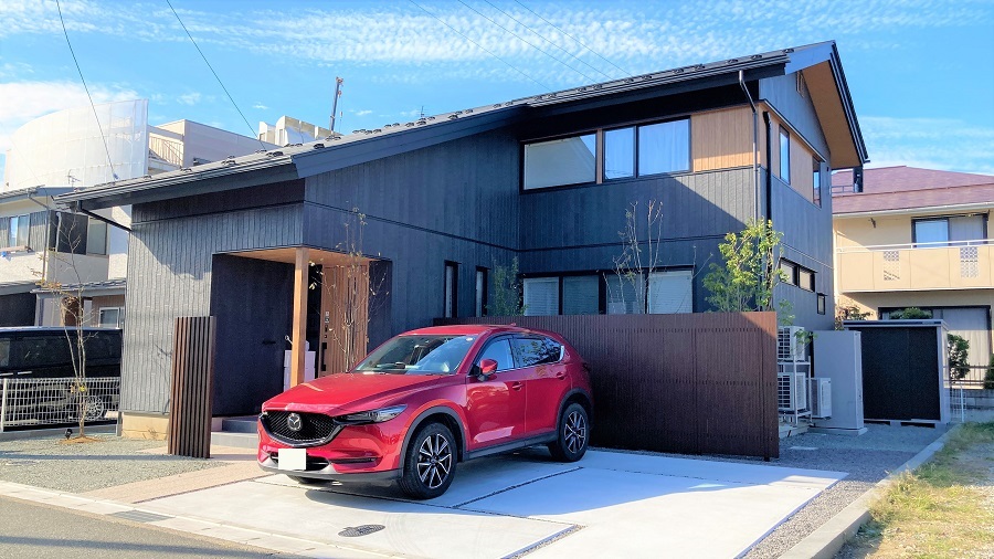 和モダンの眺めるお庭