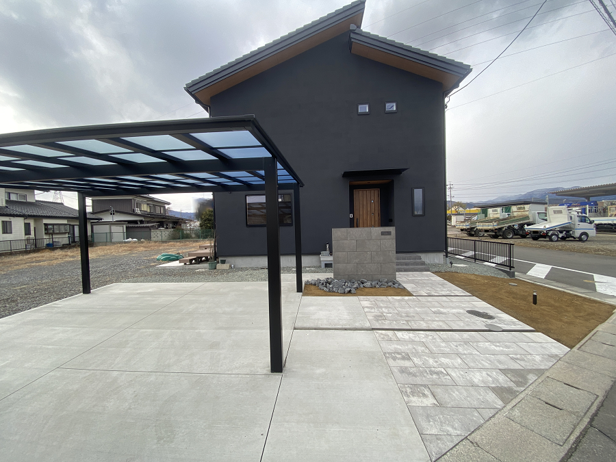 シンプルなタイル門袖