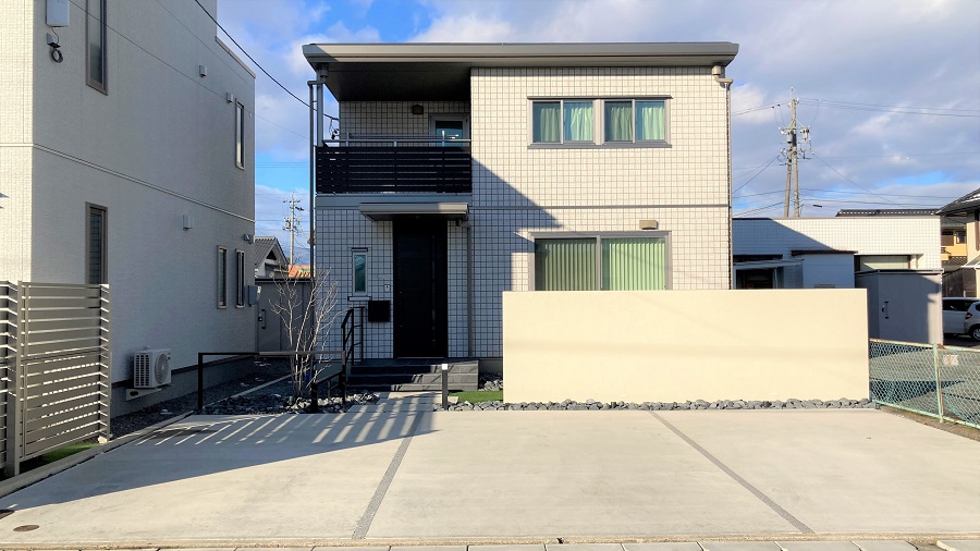 大きなウォールとデザインフレーム