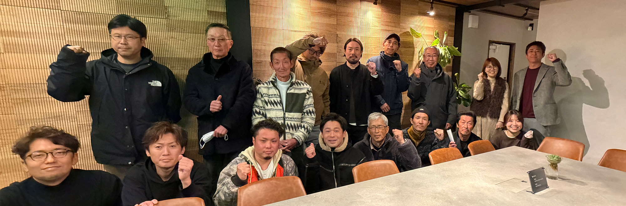 専属施工スタッフと協力業者