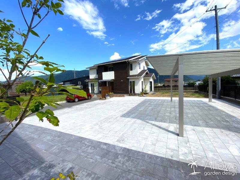 オシャレな共有駐車スペース