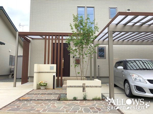 エクステリア計画に取り入れた玄関ポーチ