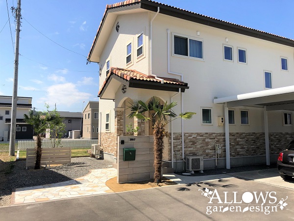 南国風ファサード＆ガーデン