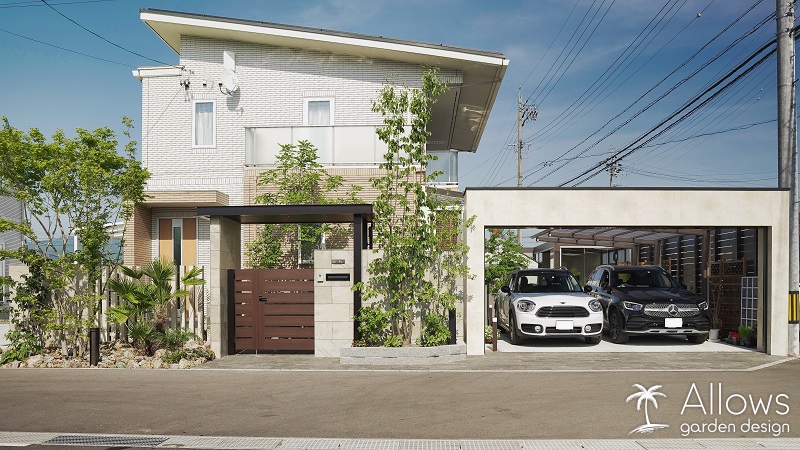 高級感を演出するハイクローズドのファサード