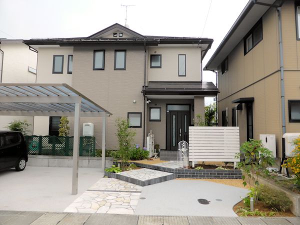 白黒ツートン、モダンエクステリア