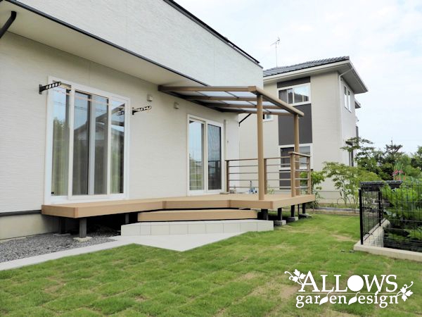 メンテナンスフリーのウッドデッキ&テラス