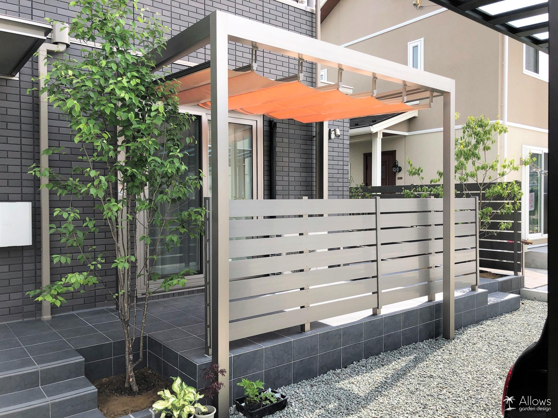 独立オーニング×タイルテラス×水栓