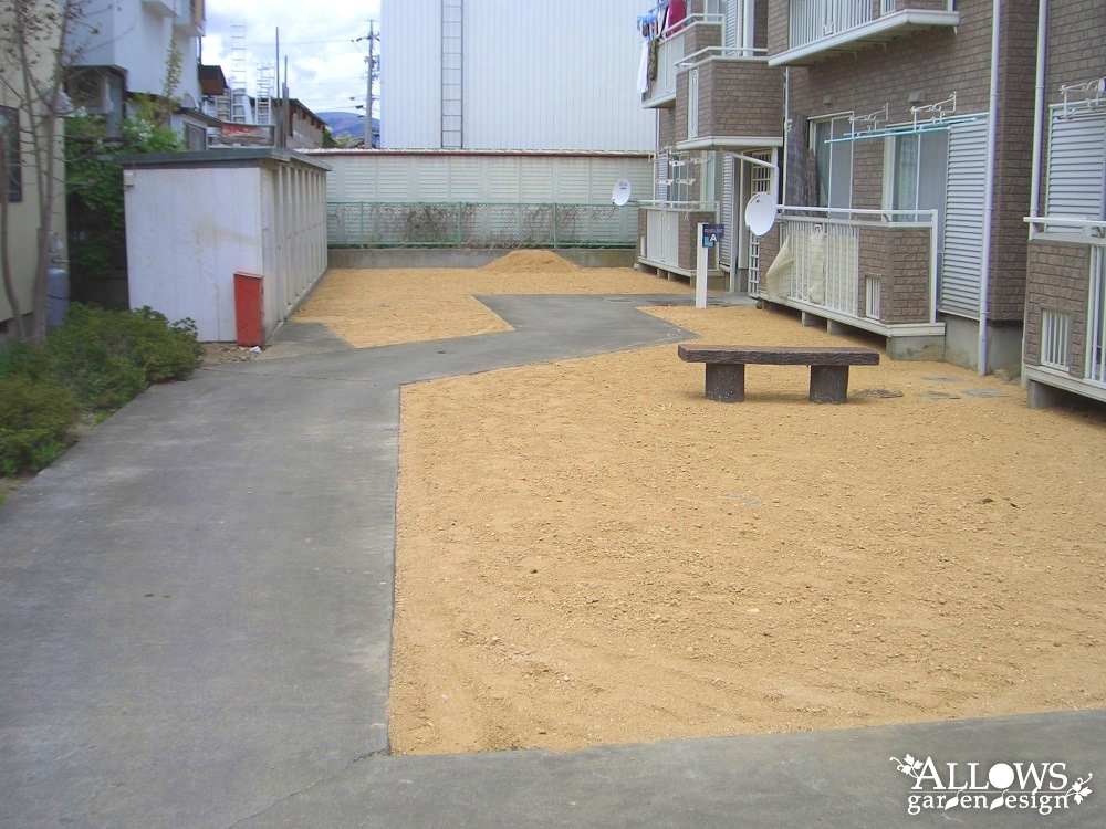 雑草対策。ローメンテナンスガーデン