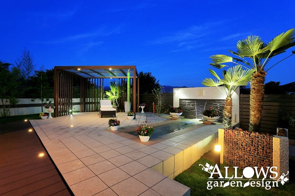 リゾートガーデンの夜