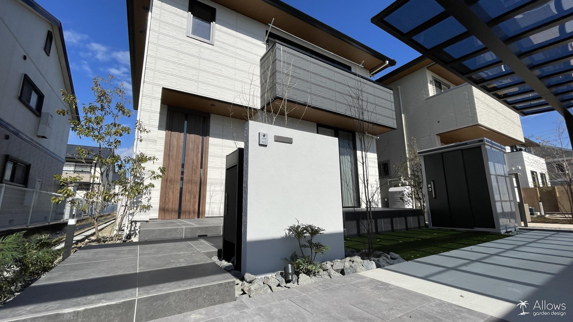 塗り門袖×いびぐろ石×マホニア コンフューサ