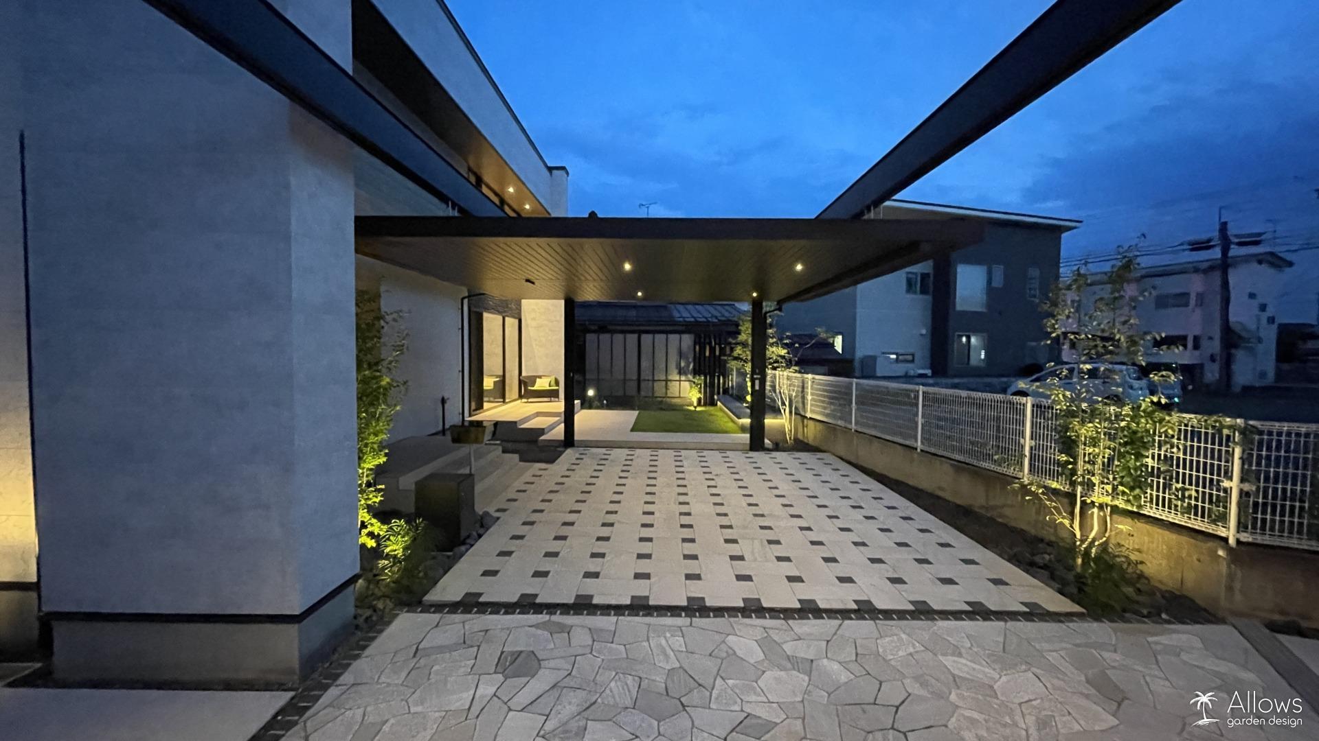 U.スタイルアゼスト(プレミアタイプ梁延長)　ナイトシーン