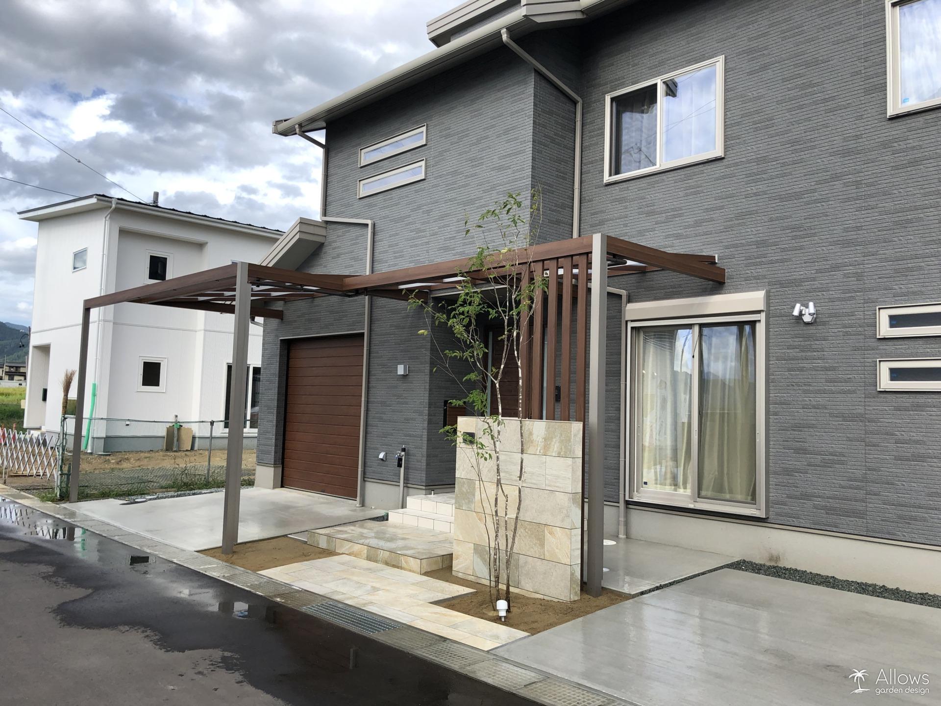 プラスGルーフで玄関屋根を拡張