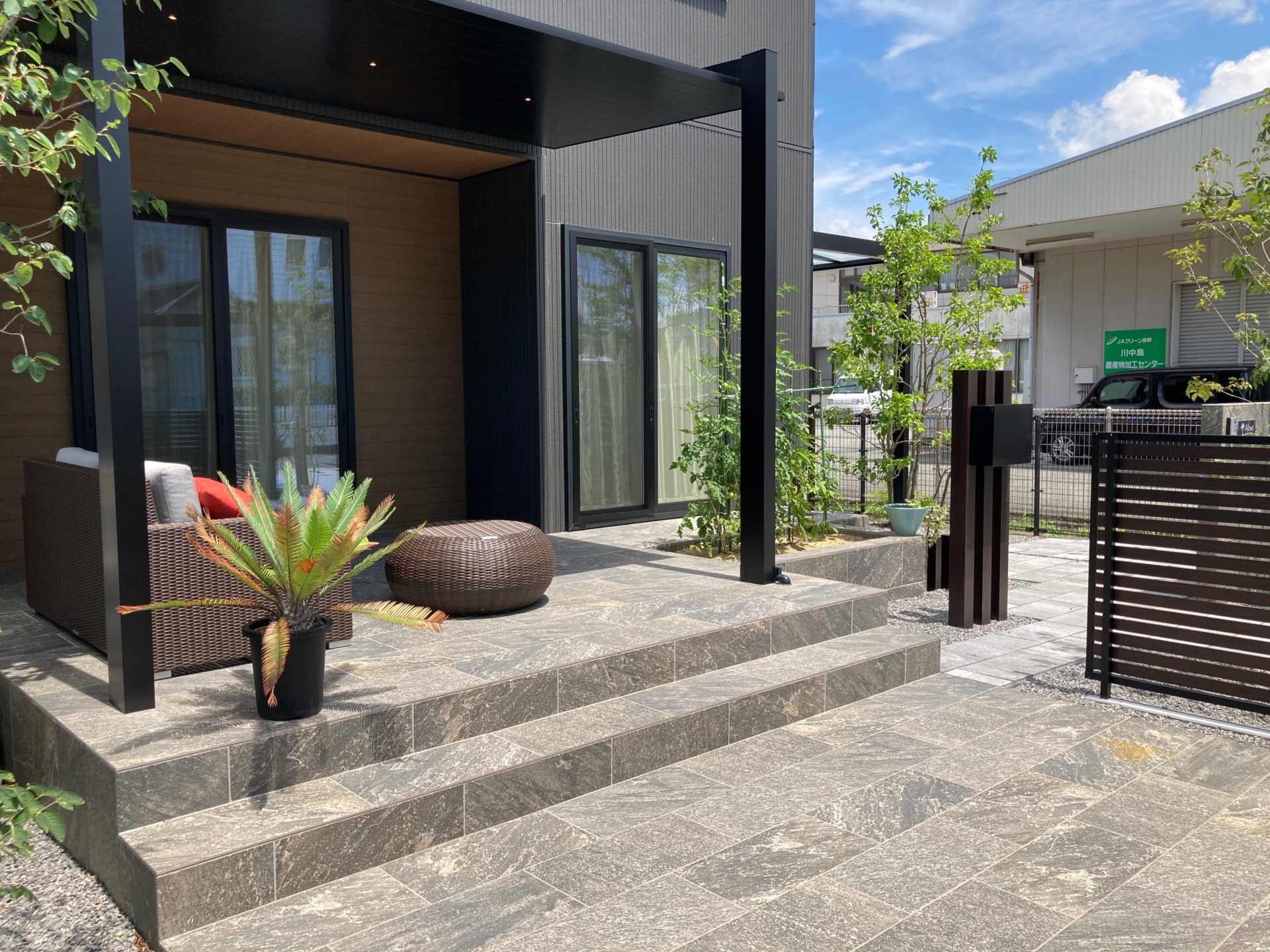 タイルテラス・ウッドデッキ