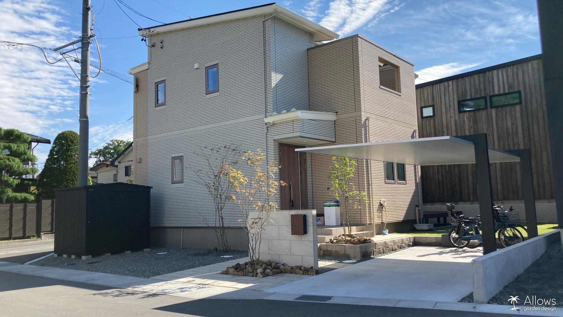 タイル門袖×ごろた石