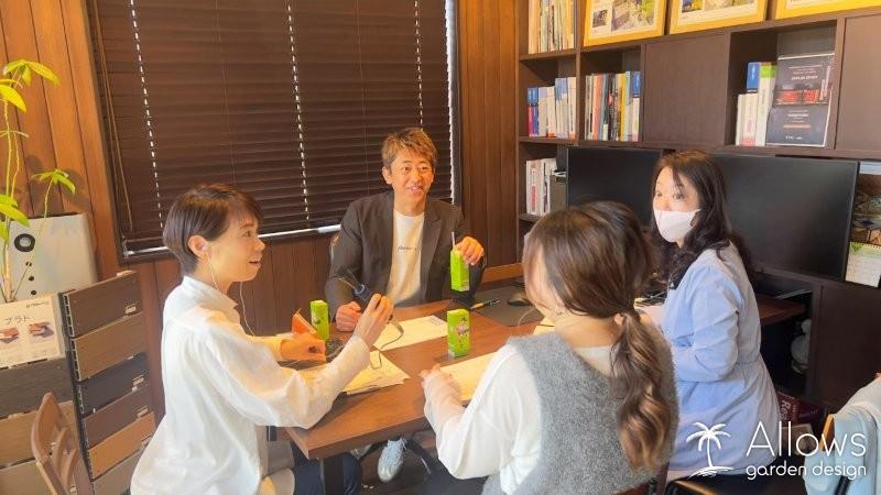 本日はラジオ放送があります。