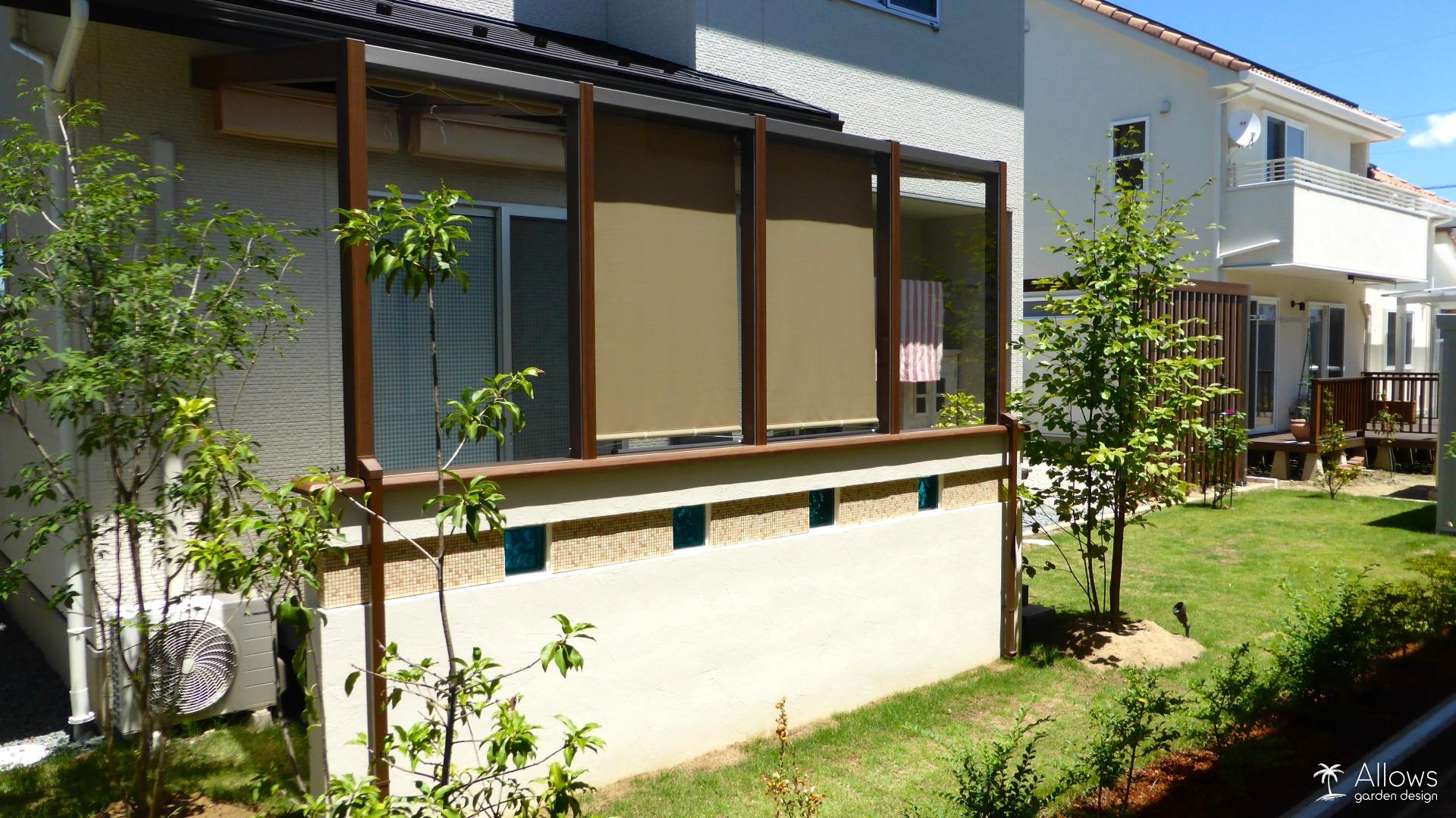 ココマ　サイドスルー腰壁タイプ