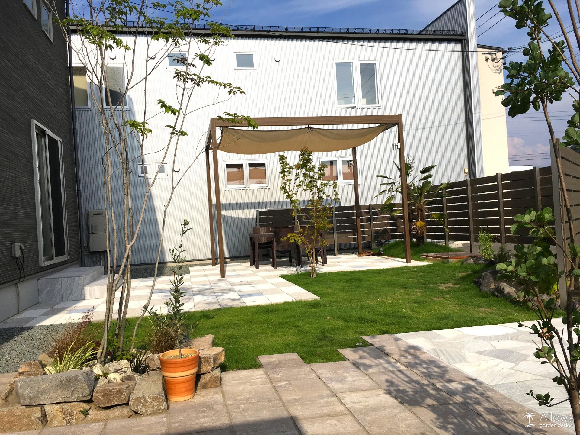 タカショー　フレーム・ポーチとシェード