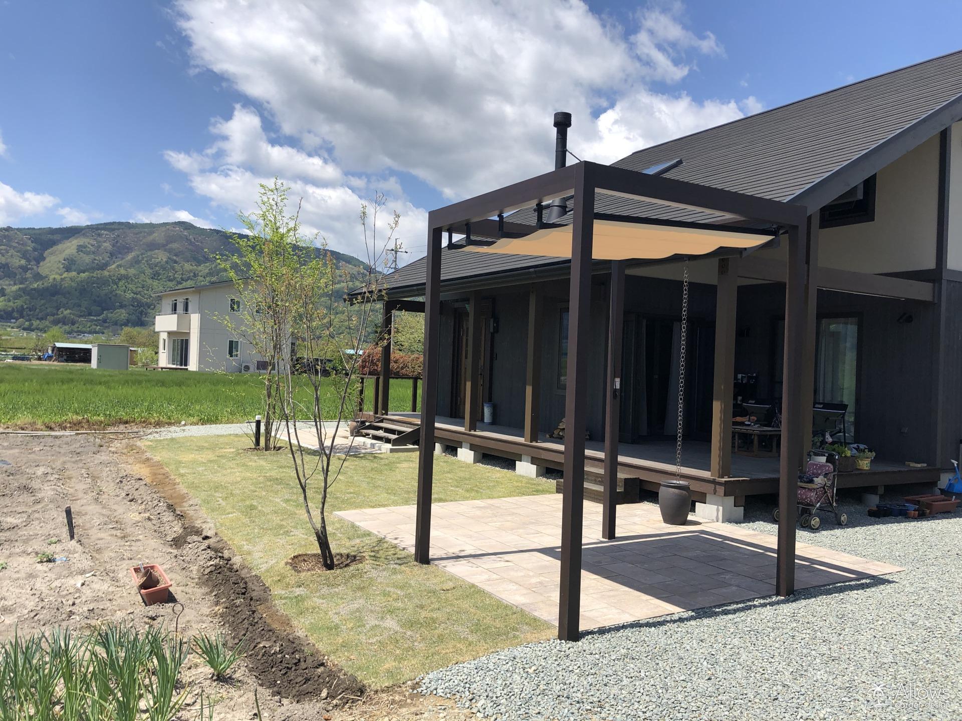 独立オーニング