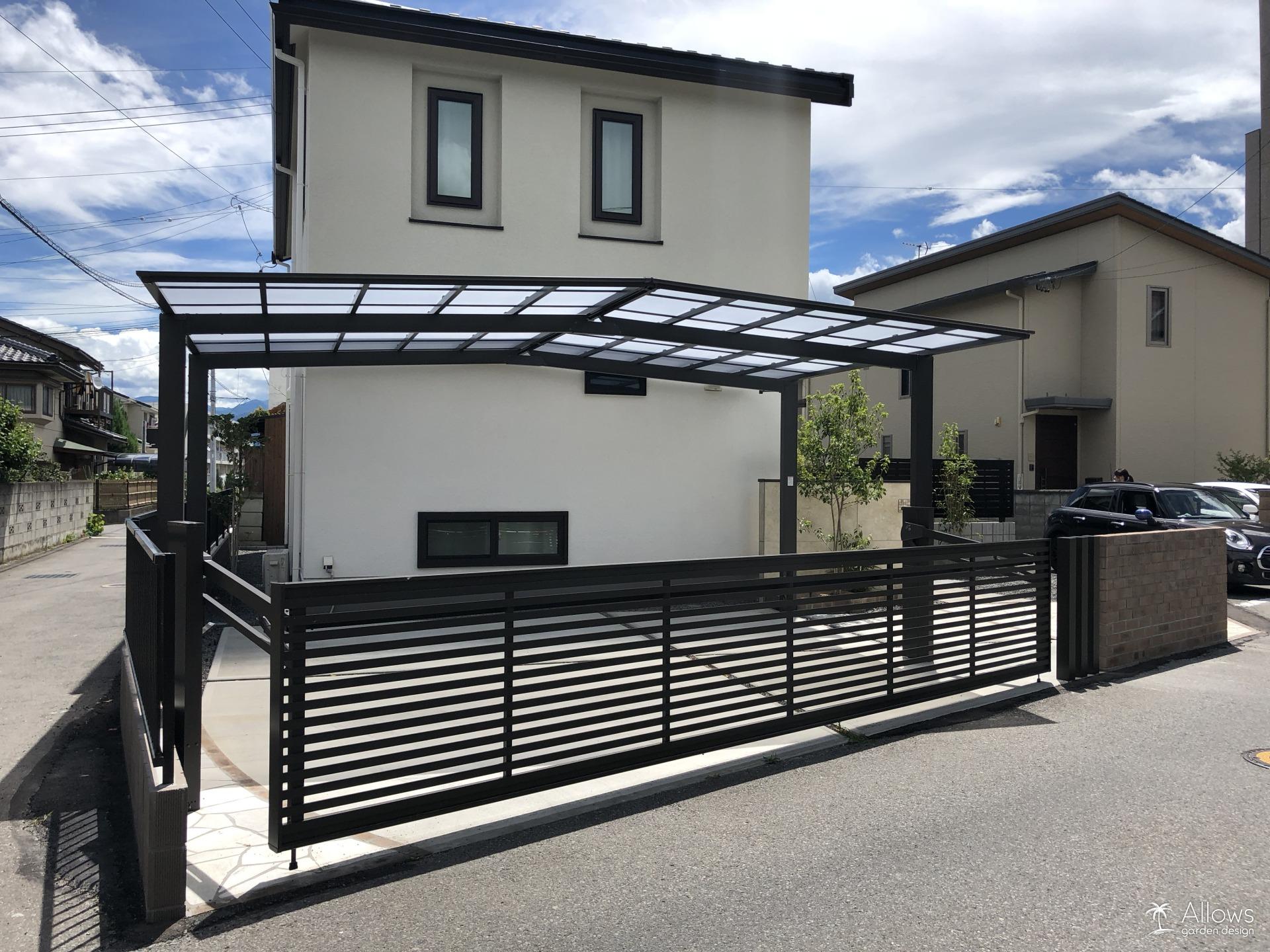 電動オーバードア（跳ね上げ門扉）