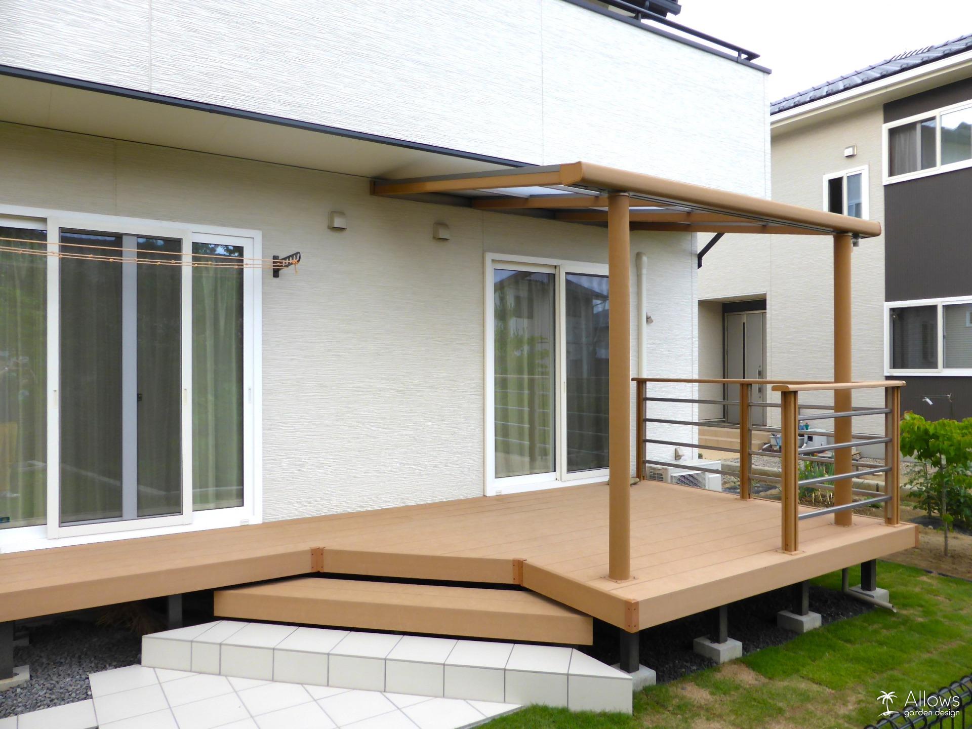 人工木ウッドデッキとテラス屋根