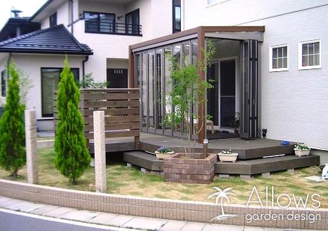 ZIMAとレッドシダー製ウッドデッキ