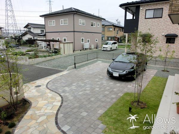 天然石✕透水性・遮熱性インターロッキング