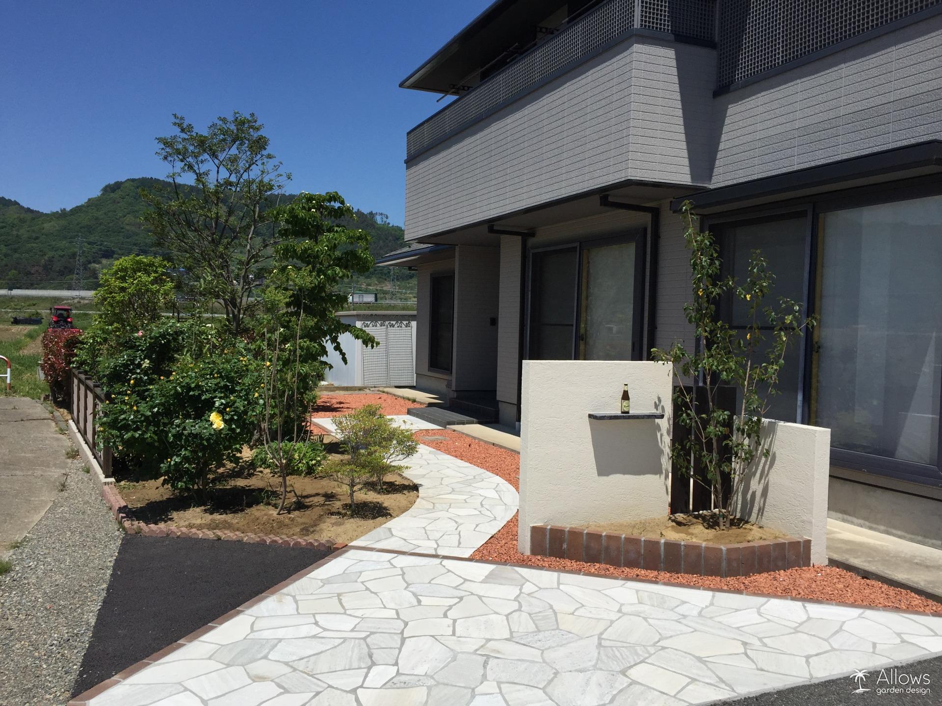 天然石乱張り（ホワイト）