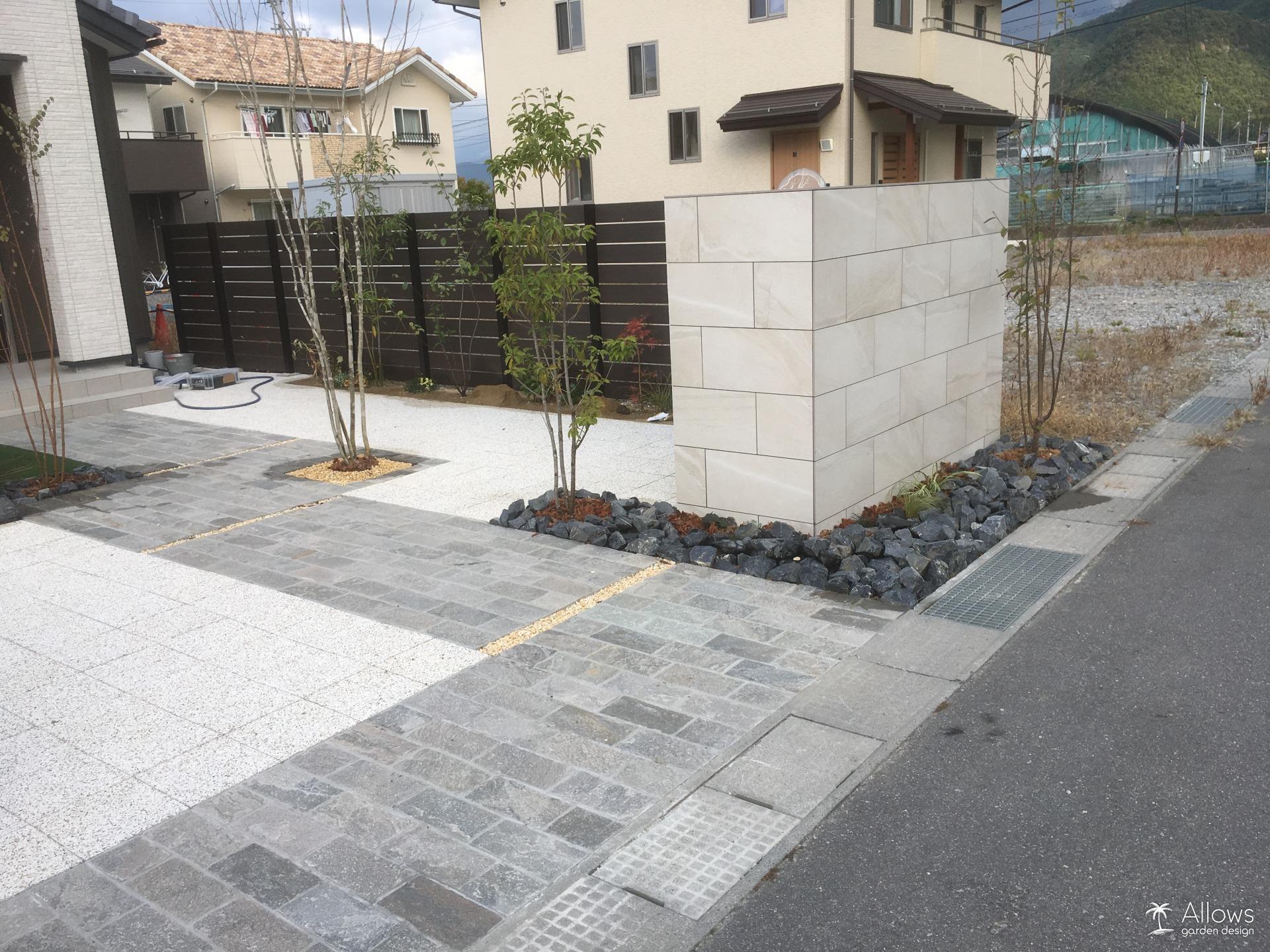 インターロッキング（ソルベ）、デュオストーン