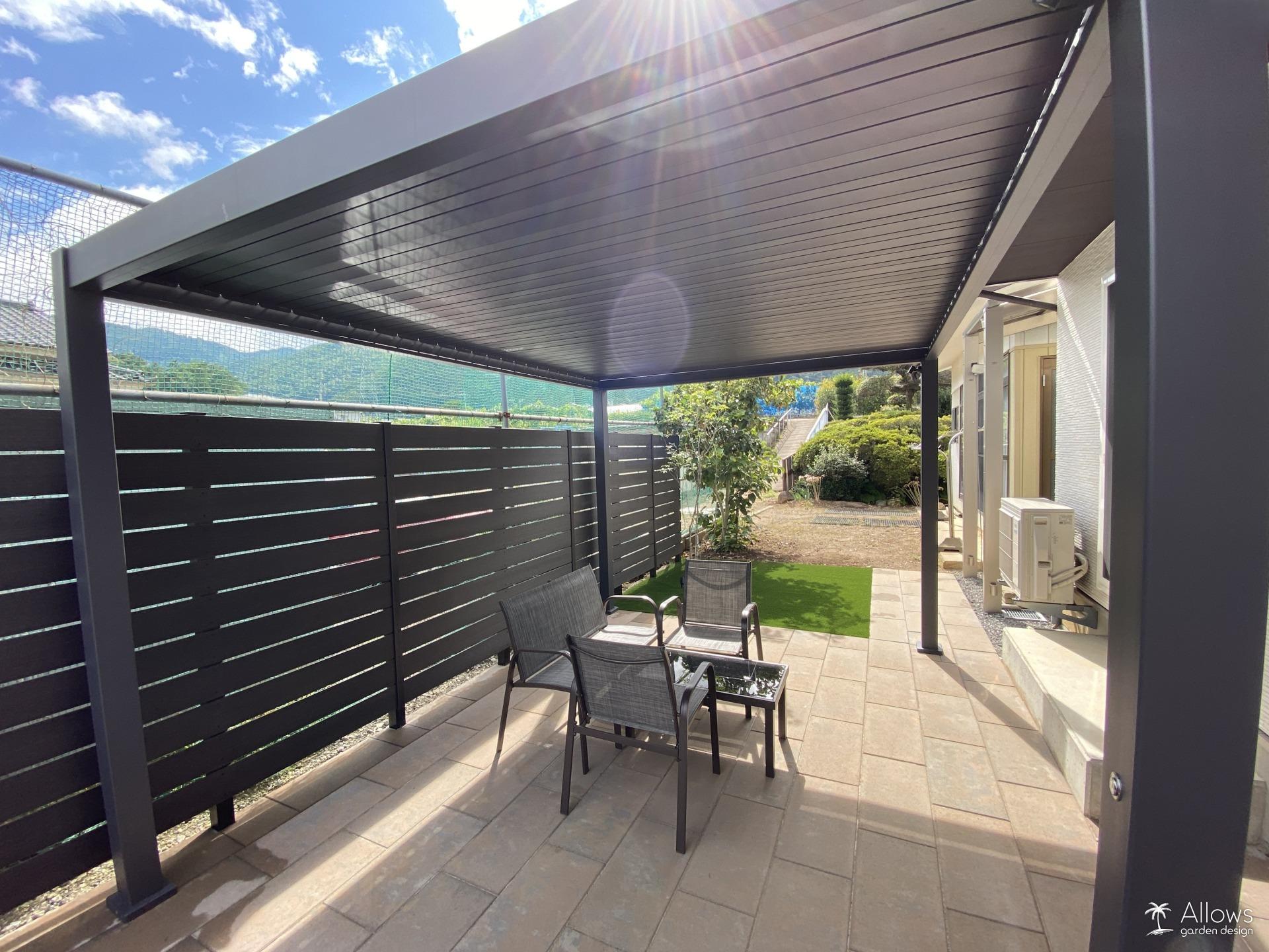 庭を『もうひとつのリビング』に　独立オーニングで贅沢な時間