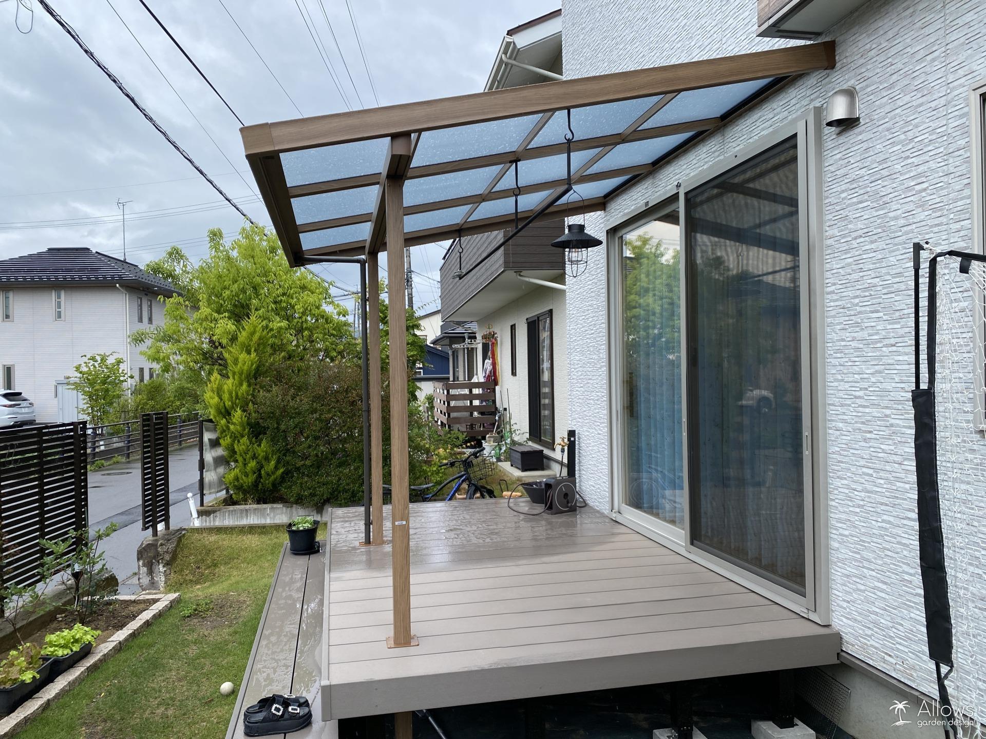 ウッドデッキ（ヴィラウッド）×木調テラス屋根シュエット