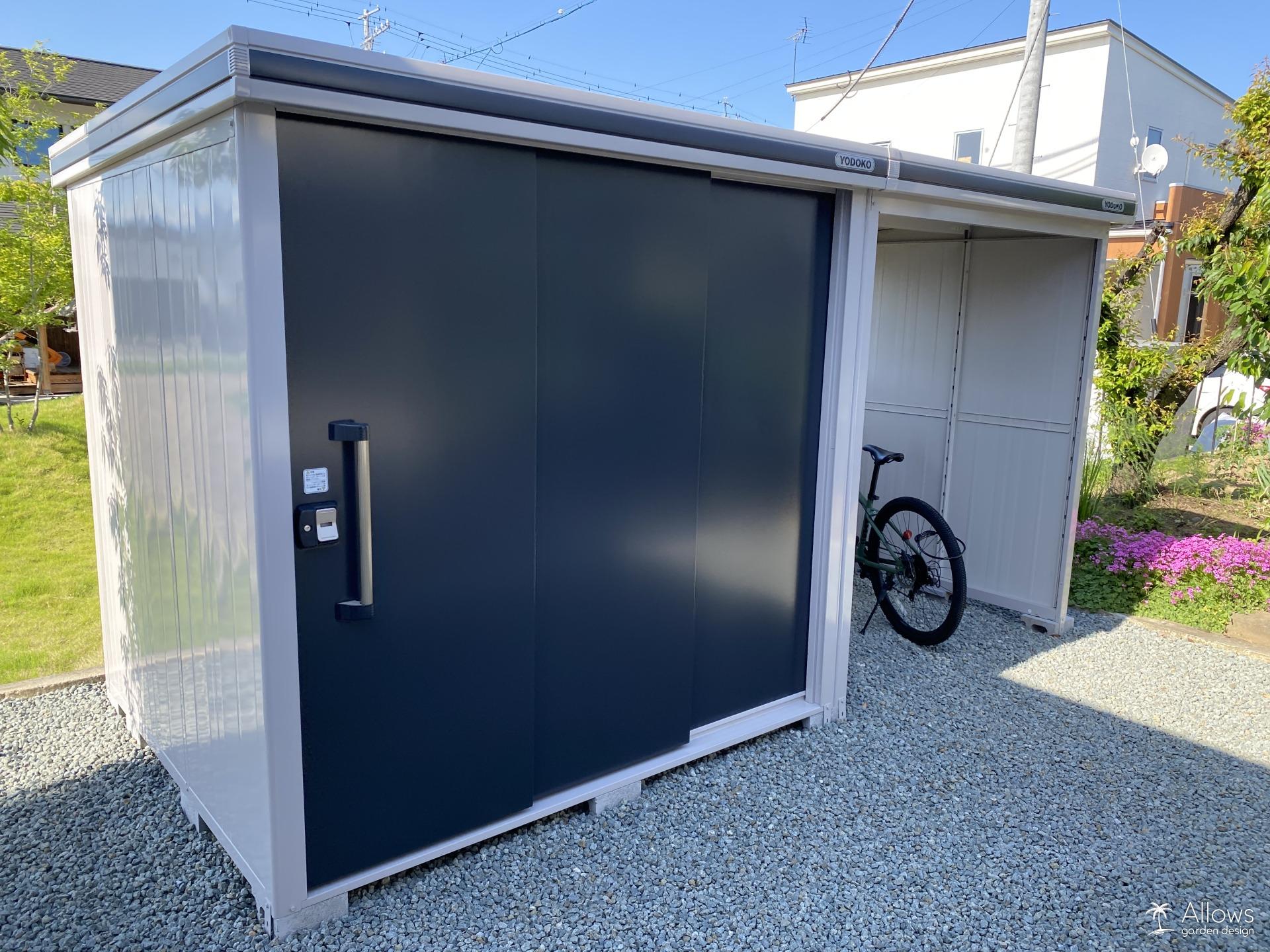 サイクルポート付物置