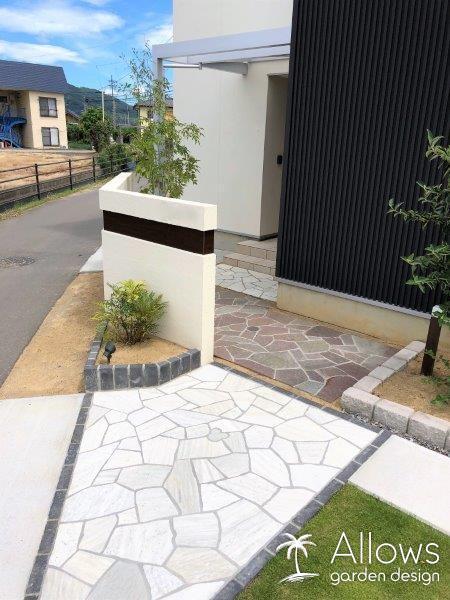 色違いの天然石を使ったアプローチ