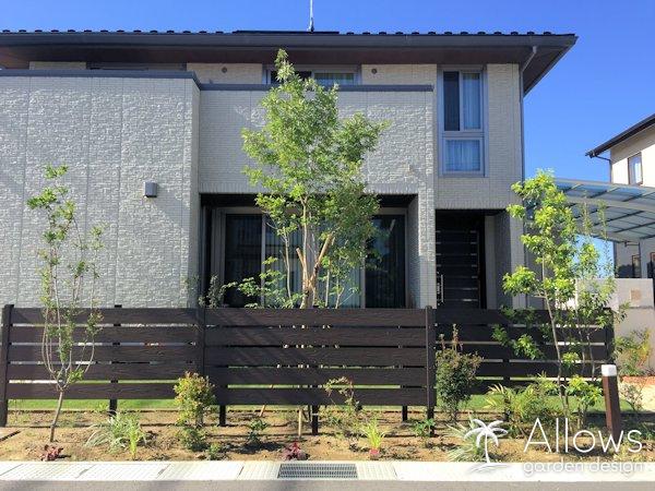 樹脂フェンス　モクプラボード・リアル