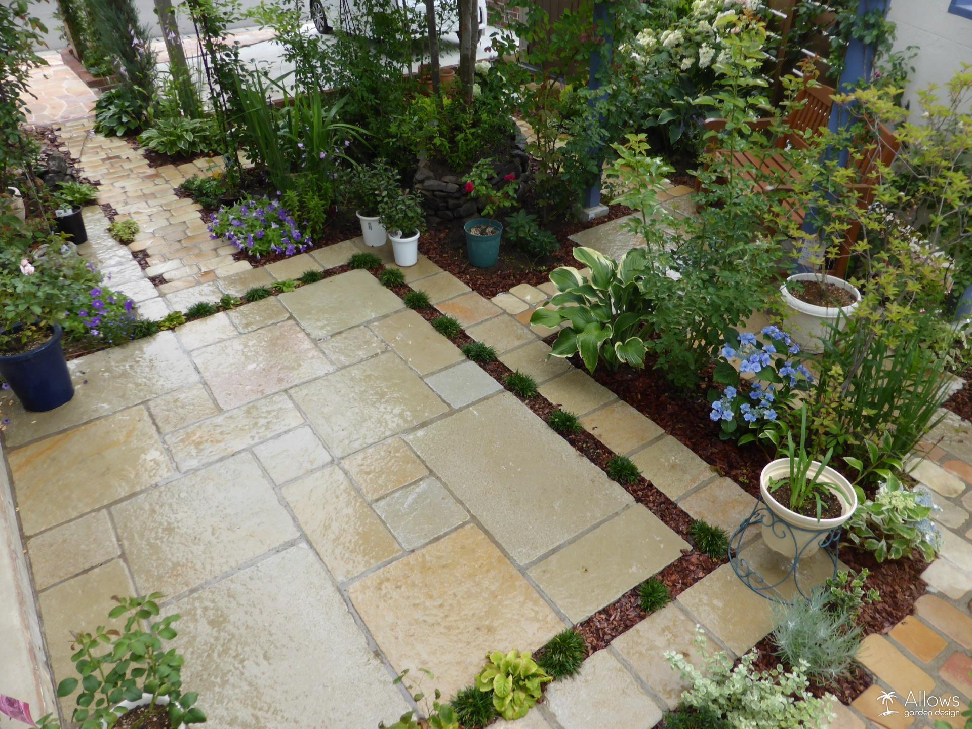 アンチック・イエロー