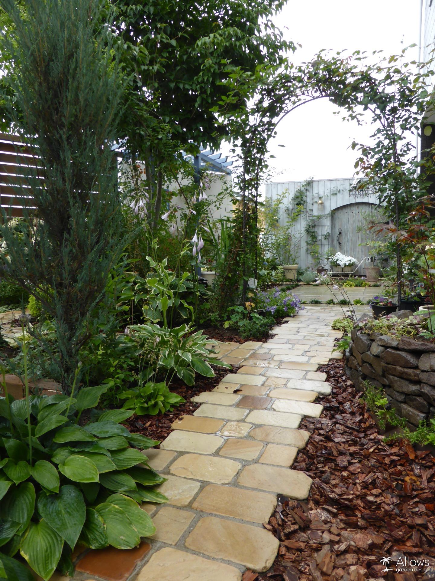 アンティコシリーズ園路×花壇